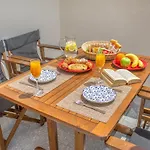 Luxury Penthouse Apartment Near The City Center
